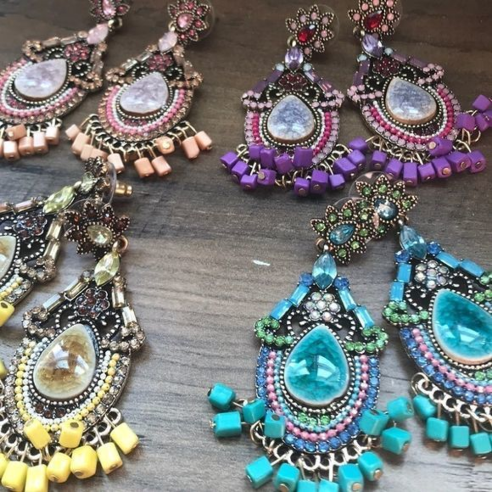 🌺🌸Rhinestone statement Earrings🌸🌺‎